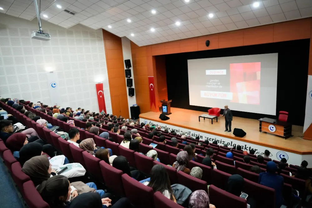Prof. Dr. Aytaç Açıkalın Adıyaman Üniversitesinde Eğitim Üzerine Konuştu