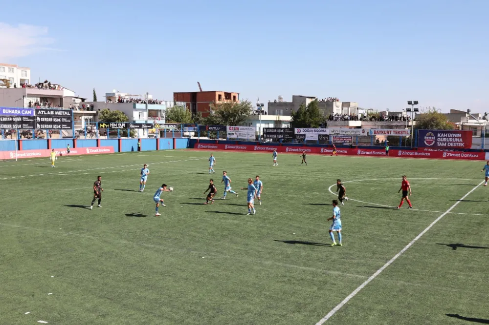 Kahta 02 Spor’dan Tarihi Zafer: Kasımpaşa’yı 3-1 Mağlup Etti