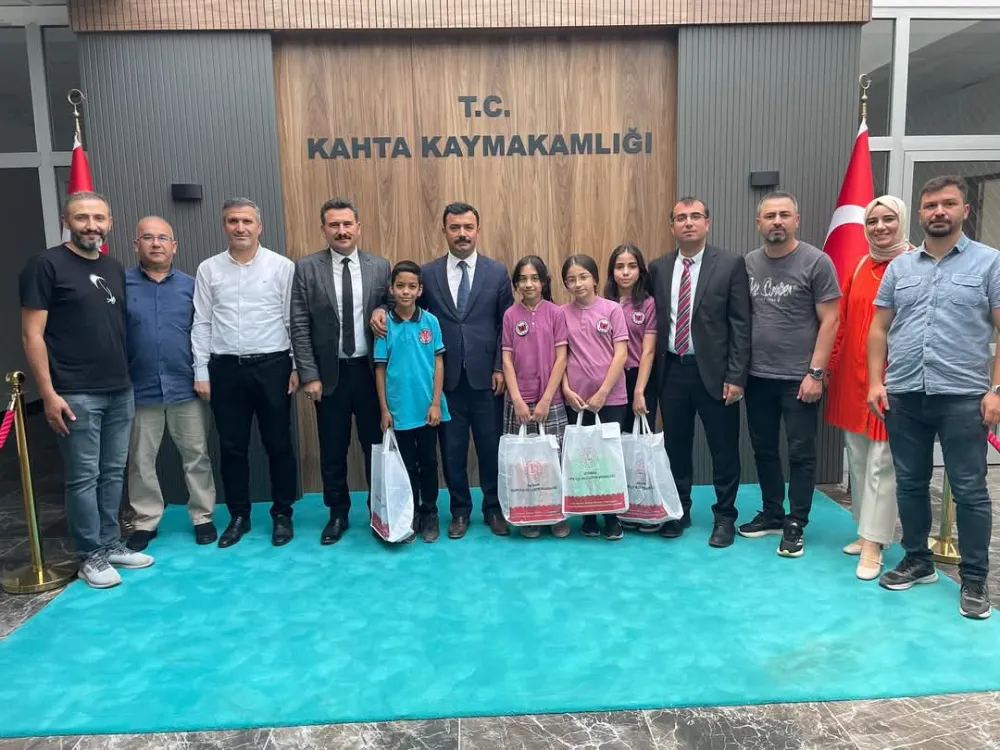 2025 Bursluluk Sınavında Kahta’dan Türkiye Birinciliği!